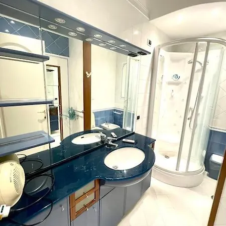 Colosseum Charming *